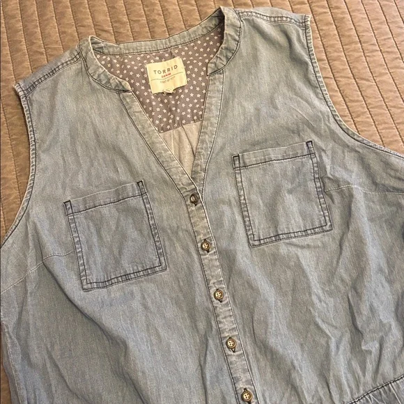 Soft Denim Sleeveless Romper - Picture 2 of 2